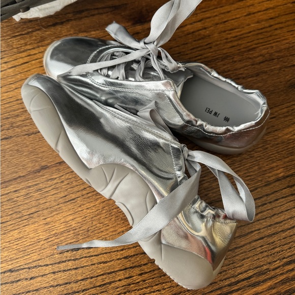 JW Pei Flavia Ballerina Sneakers Silver NEW - Picture 2 of 4